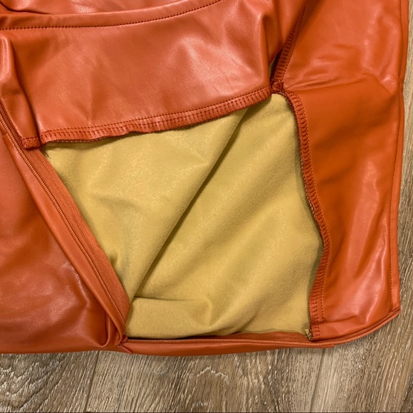 Faux Leather Insulated Zip Pants - Picture 7 of 10